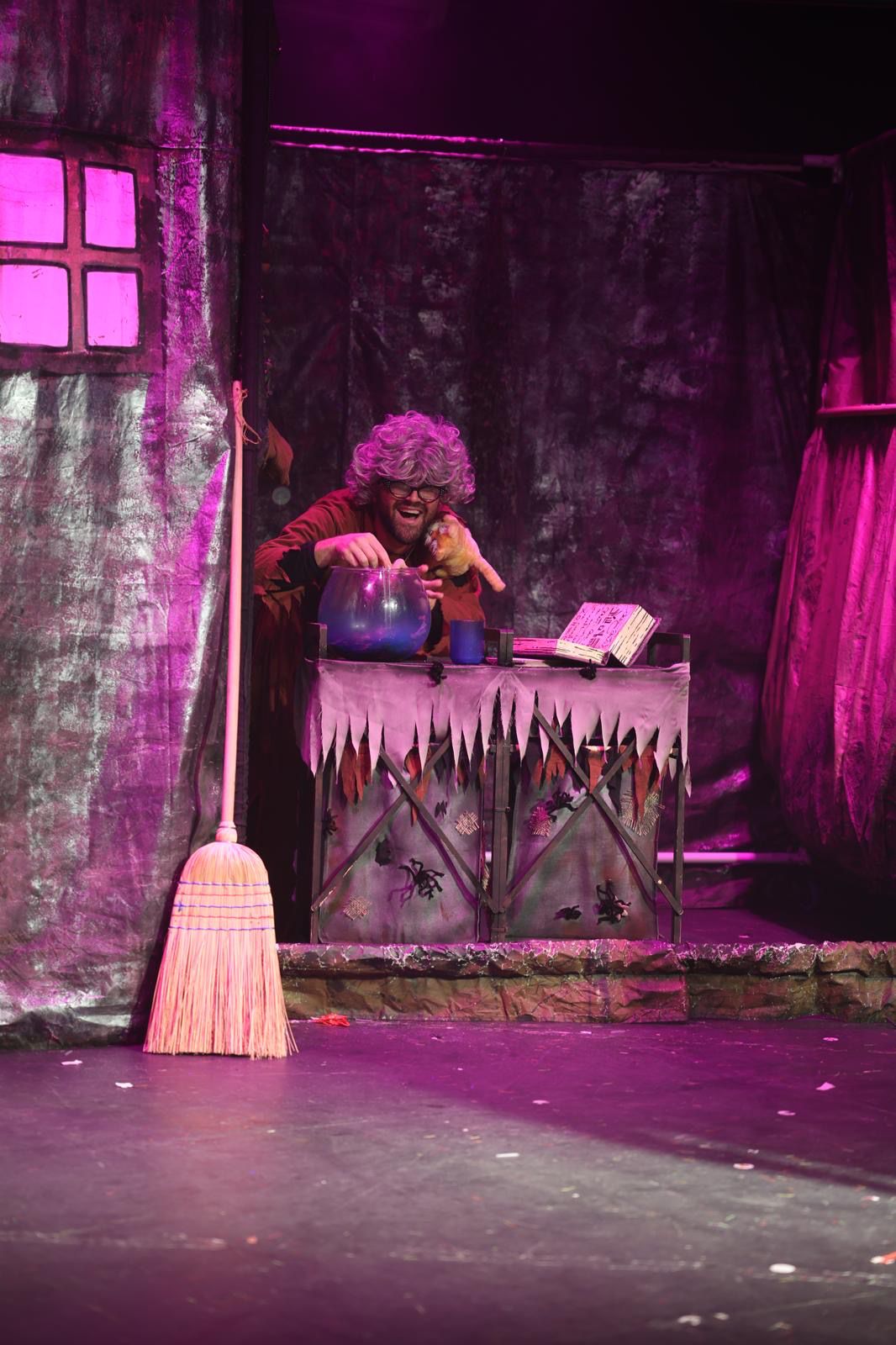 مسرحيّة جلنار